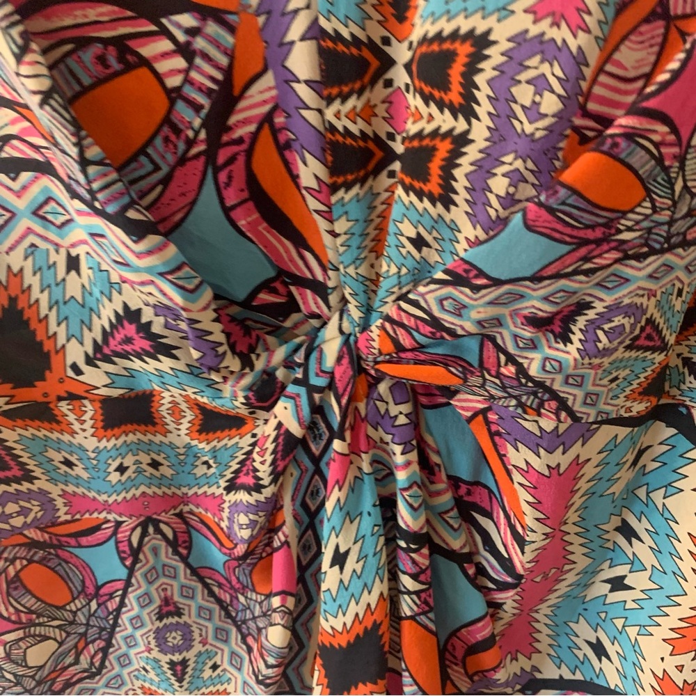 Leifnotes Anthropologie Geometric 100% Silk Twist Knot Front Tank Top - Picture 4 of 9